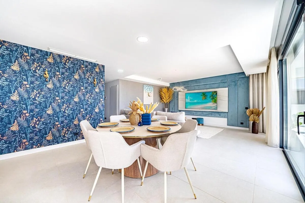 Fabulous Modern Sea View Bliss Daire Marbella